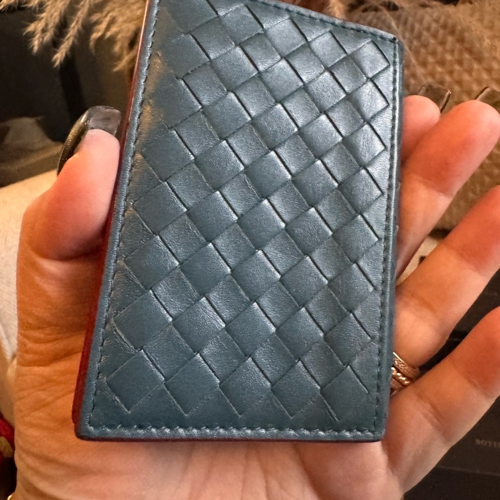 ♥️SOLD on IG♥️ Bottega Veneta Bicolour Cardholder/wallet*PRICE is FIRM* - Picture 4 of 17